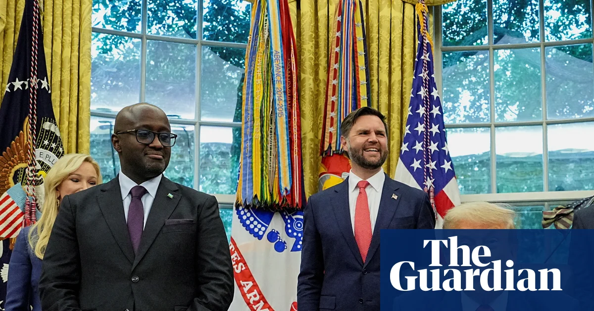 Featured image for First Group of US-Deported Migrants Arrives in Rwanda Under Controversial Deal