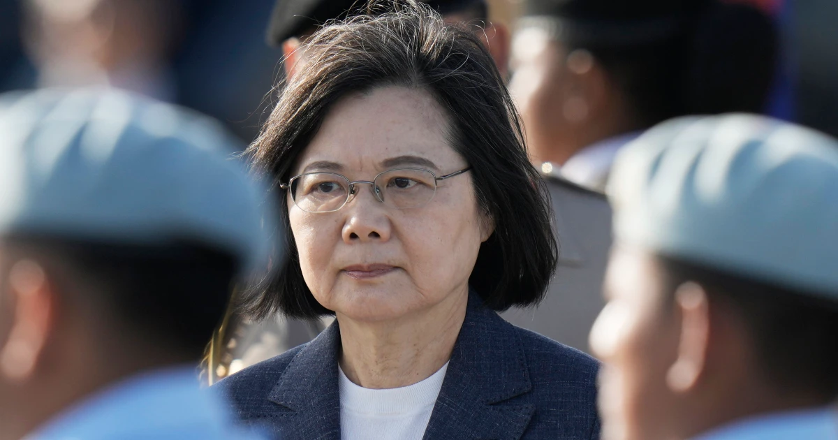 Taiwan's President Meets with US Officials Amidst Threats from China.