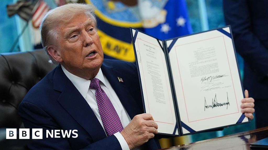 Featured image for Trump to penalize countries unjustly detaining Americans