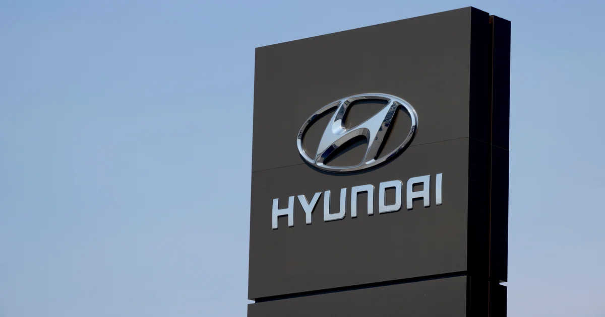 Featured image for Massive ICE Raid at Hyundai Plant in Georgia Detains Hundreds