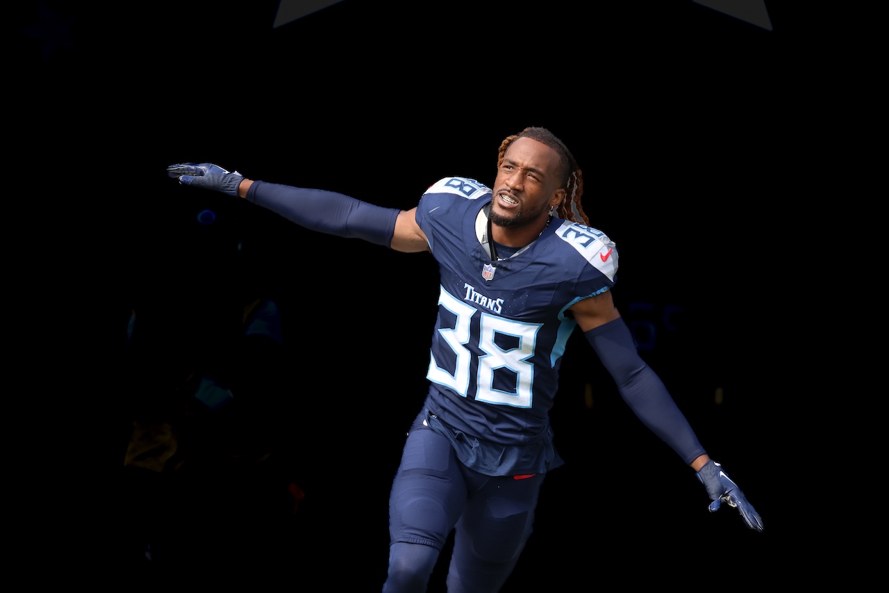 Featured image for Titans' L’Jarius Sneed Indicted for Failing to Report Felony