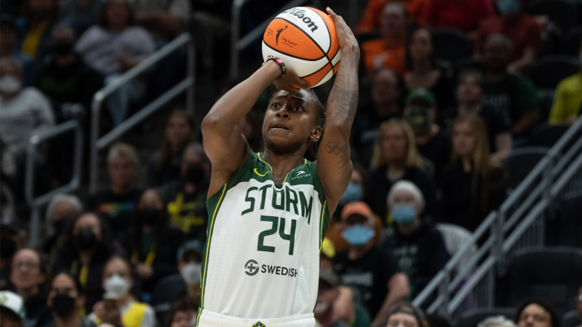 Featured image for "Jewell Loyd's 39 points lead Seattle Storm to victory over Dallas Wings in historic scoring duel"