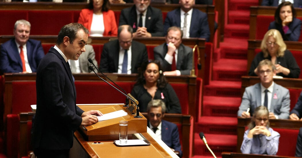 Featured image for French Prime Minister Suspends Pension Reform Amid Political Crisis