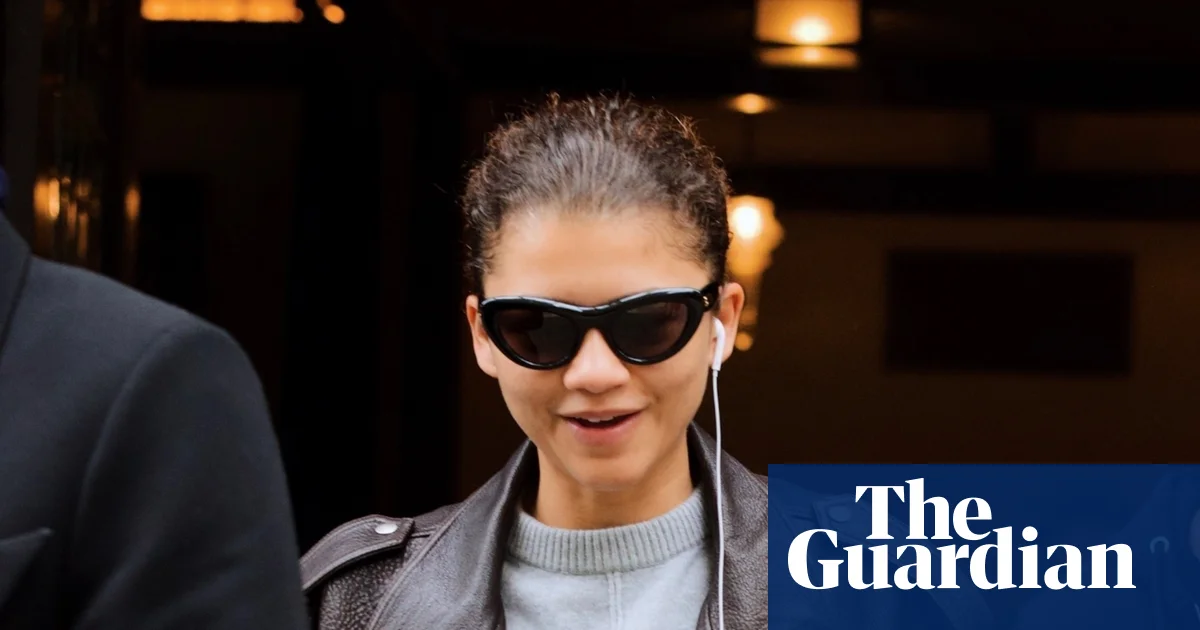 Featured image for Wired Headphones Make a Stylish Comeback