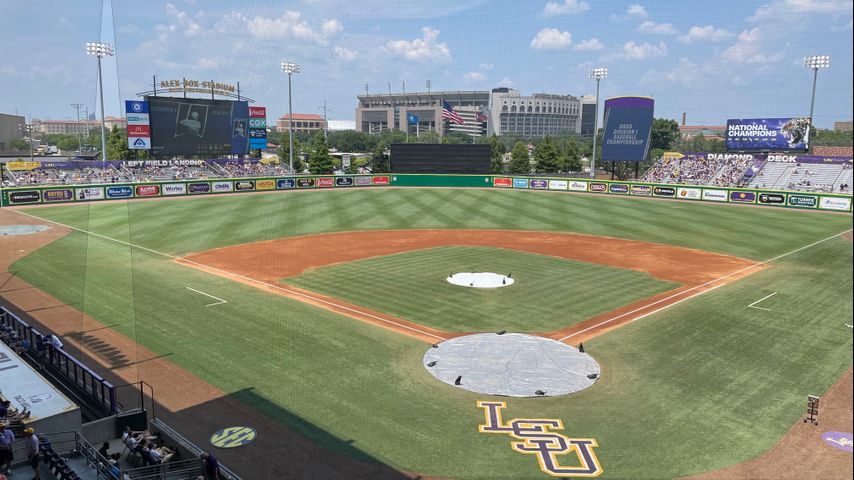 Featured image for LSU Super Regional baseball game delayed by 7 hours.