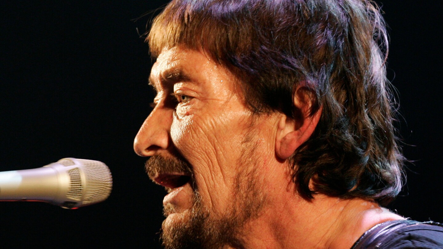 Featured image for Legendary singer-songwriter Chris Rea passes away at 74