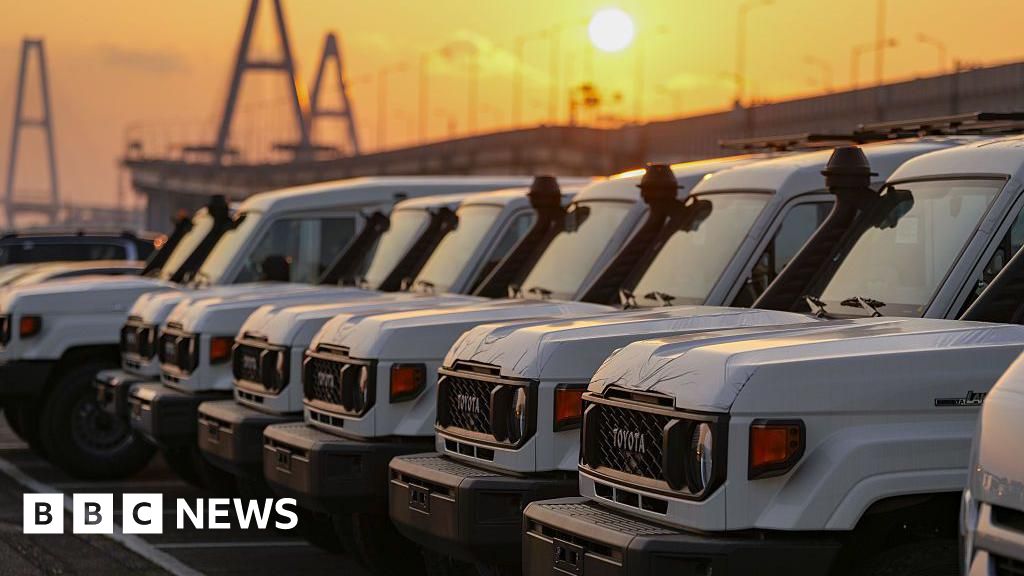 Featured image for Trump Signs Order to Reduce Japanese Car Tariffs to 15%