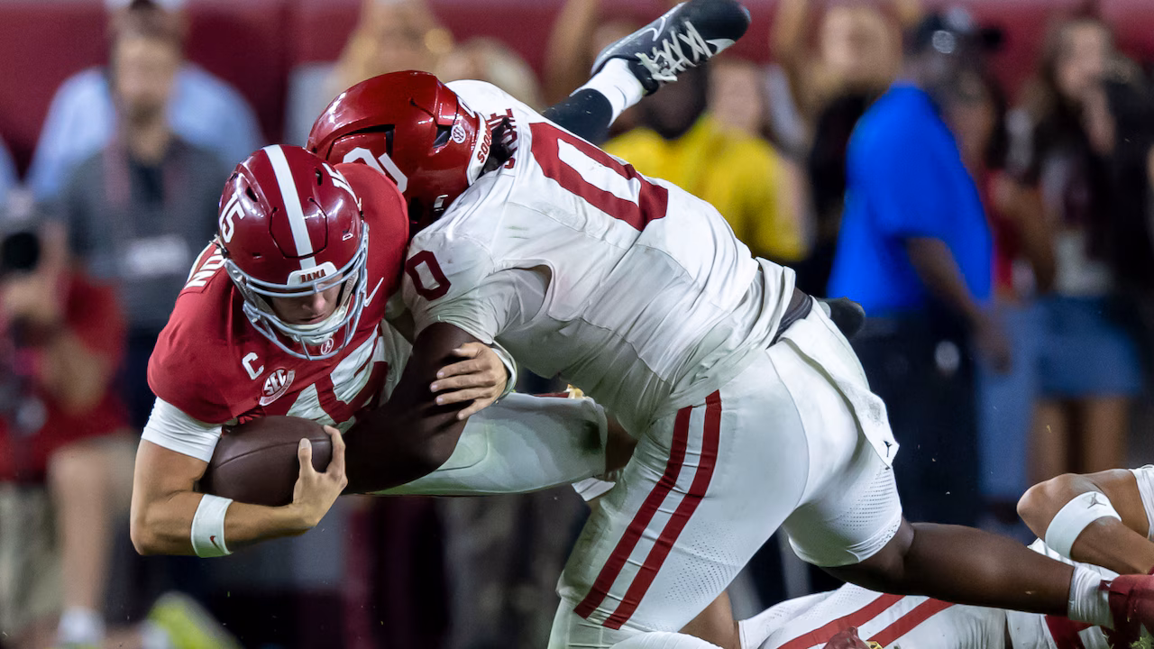 Featured image for Oklahoma and Alabama Clash in CFP First Round Showdown