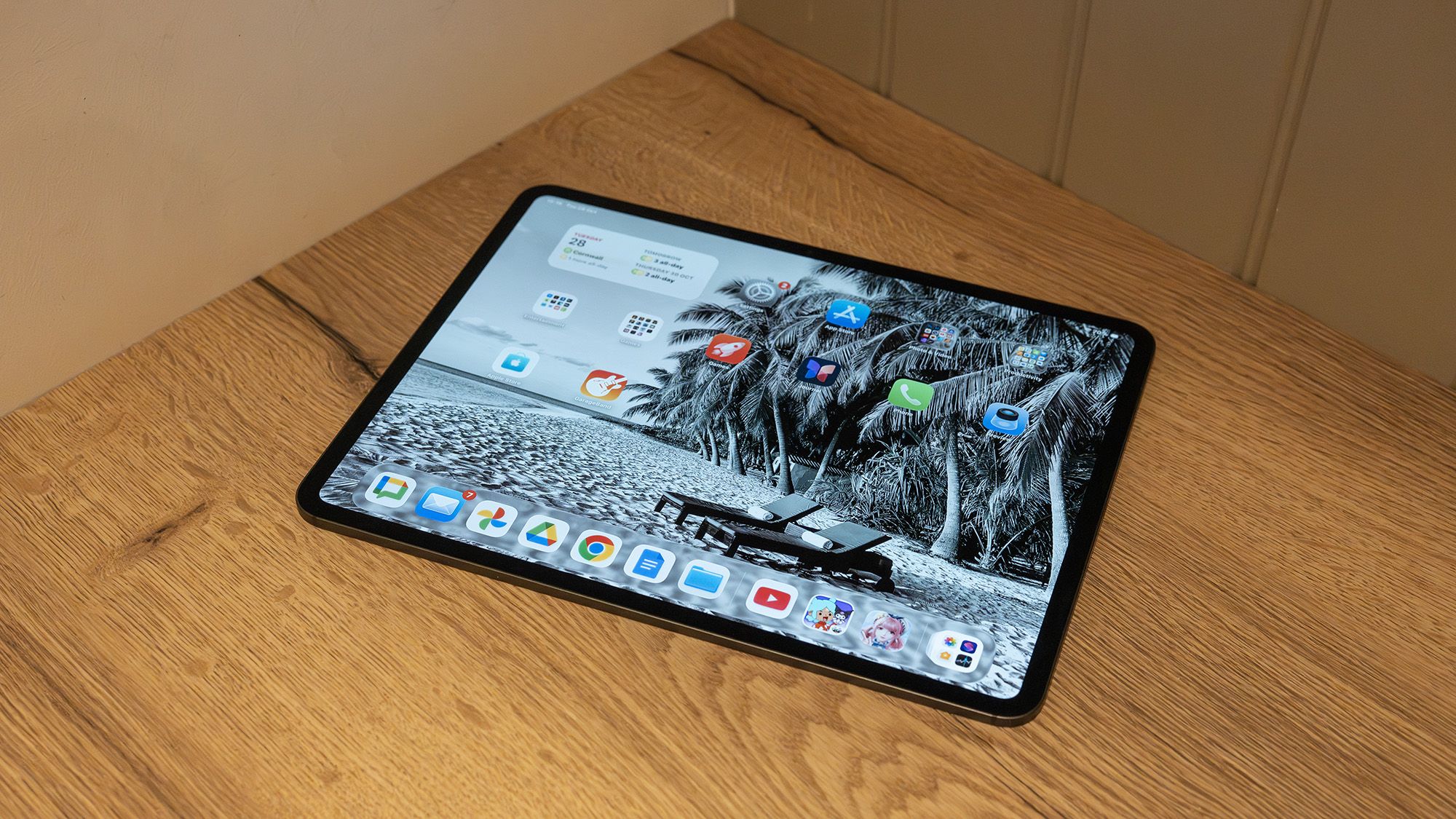 Featured image for Should You Upgrade to the M5 iPad Pro During Black Friday Deals?