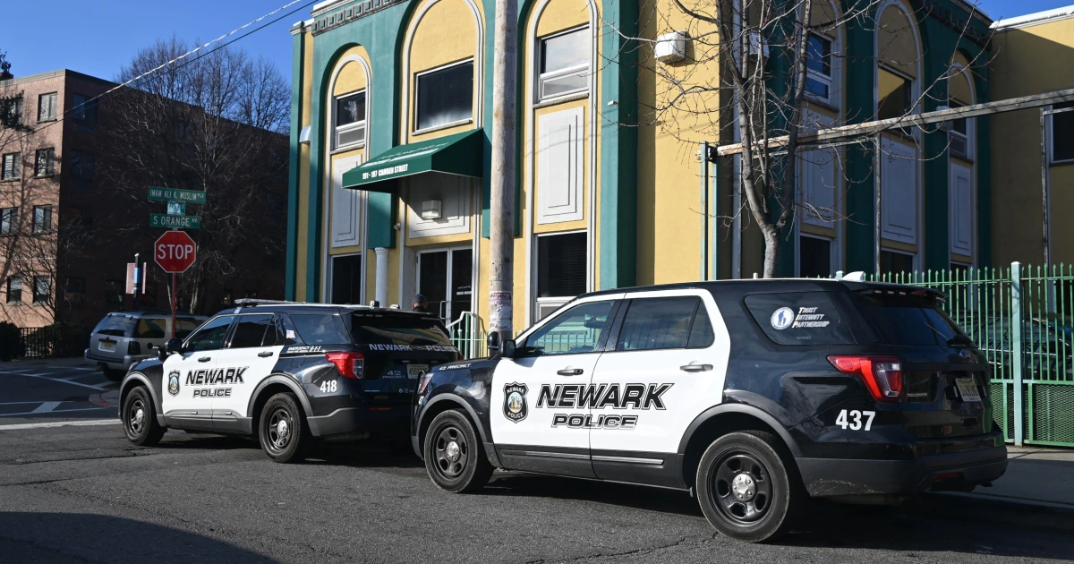 Featured image for "Imam Fatally Shot Outside Newark, NJ Mosque, Authorities Investigating"