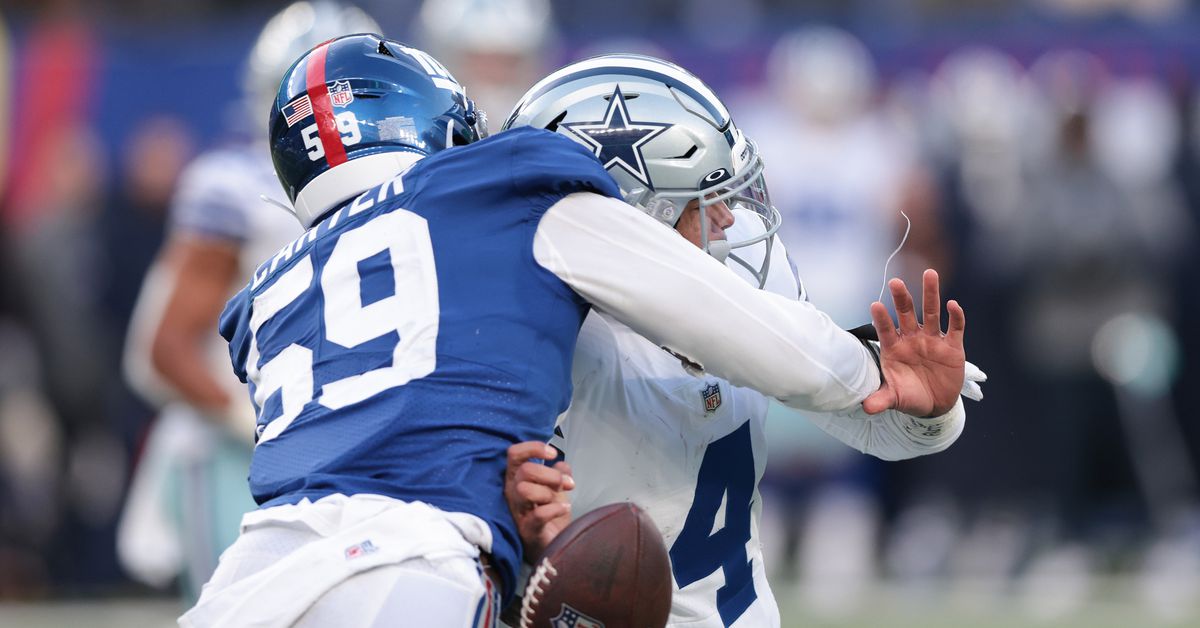 Featured image for "Expert Football Writers Predict NFL Game Outcomes for Week 10, 2023"