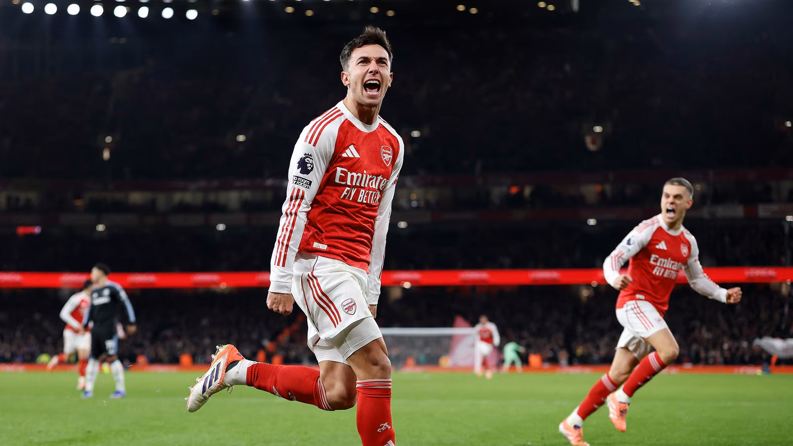 Featured image for Arsenal's Dominant Win Sparks Title Race Debate