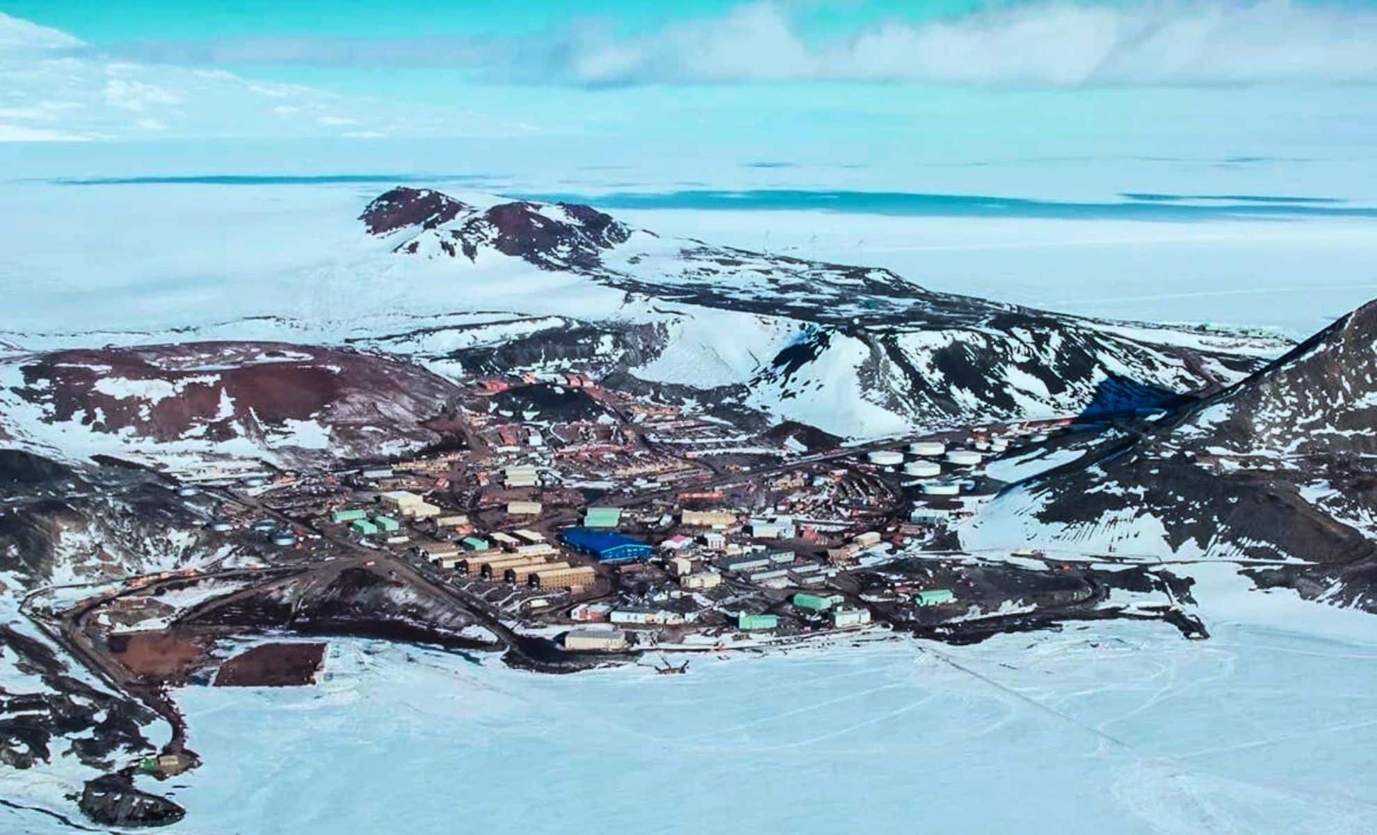Featured image for Ancient Antarctic Landscapes and Rivers Revealed Beneath Ice