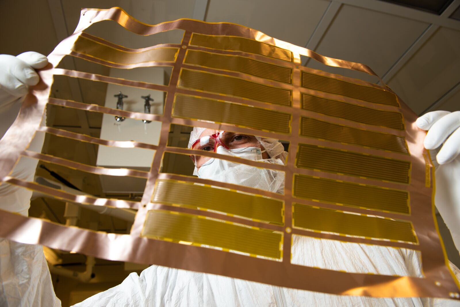 Featured image for "Silent Wires Uncover Elusive Physics Phenomena"