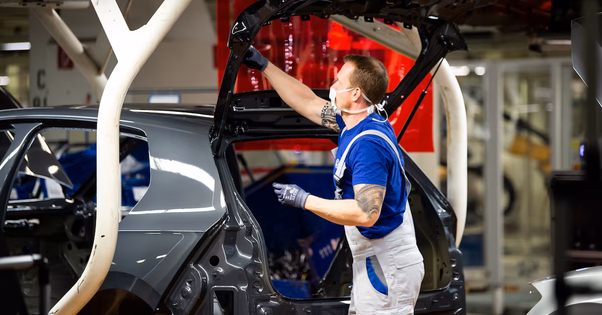 Featured image for German Industrial Output Plummets, Recession Fears Intensify