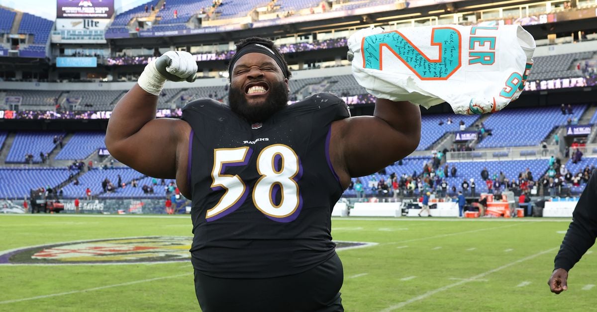 Featured image for "Ravens Secure DT Michael Pierce with a Two-Year, $7.5M Extension"