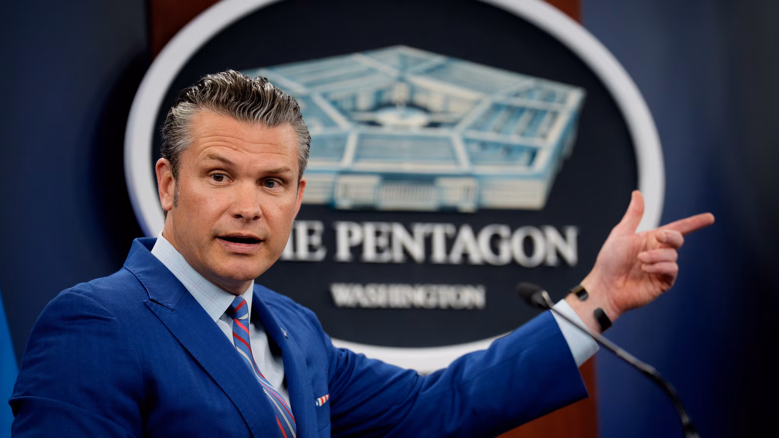 Featured image for Pentagon Implements New Restrictions and Pledge for Journalists