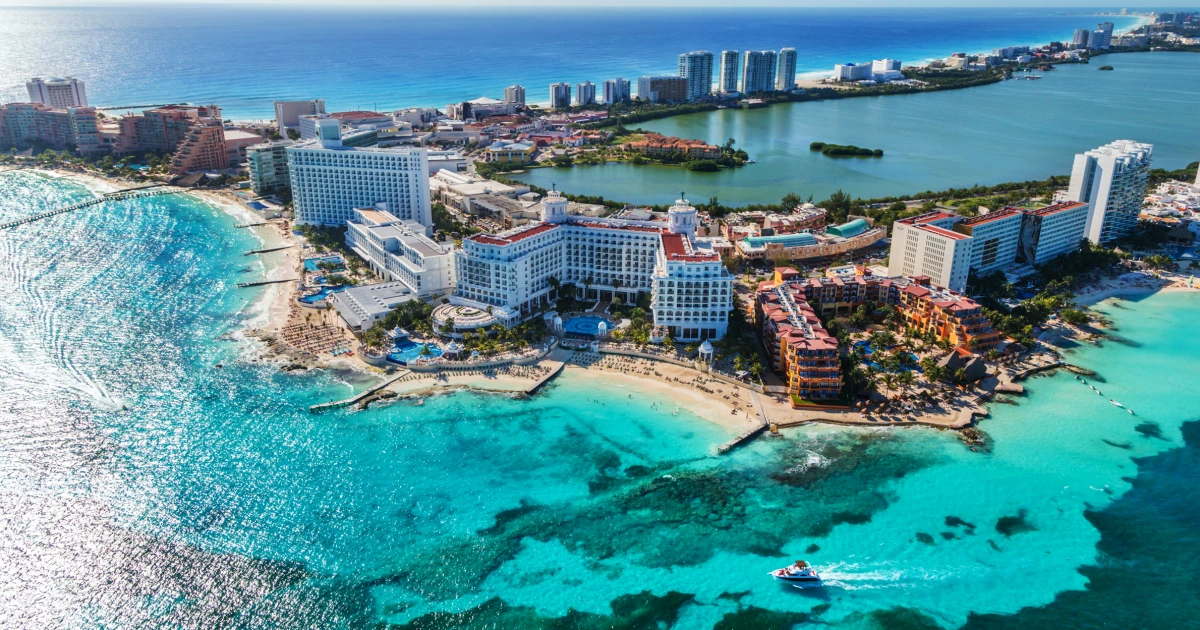 Featured image for Multiple Bodies Discovered in Cancun Hotel Zone.