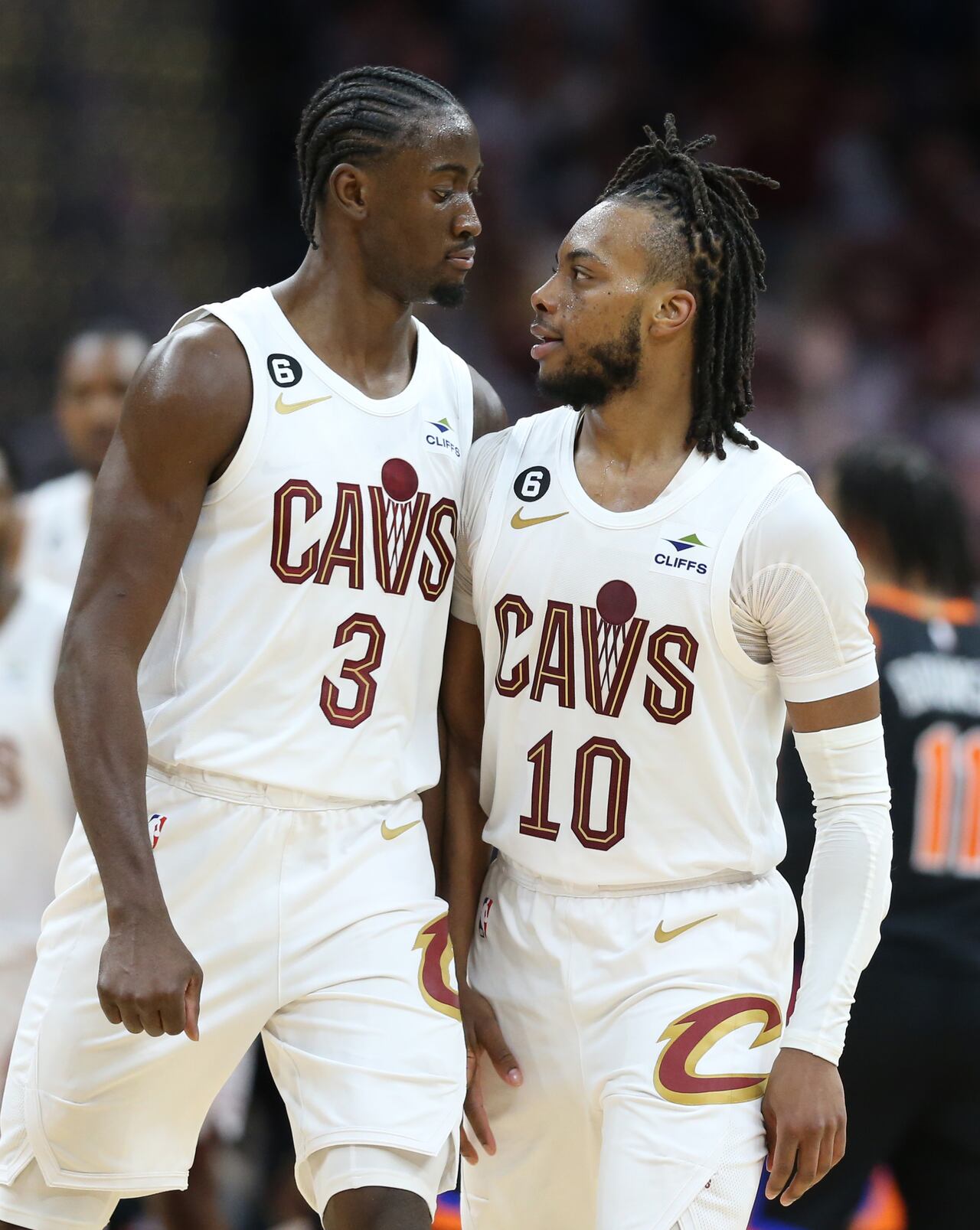 Featured image for Cavs shake up starting lineup in Game 3 loss to Knicks.