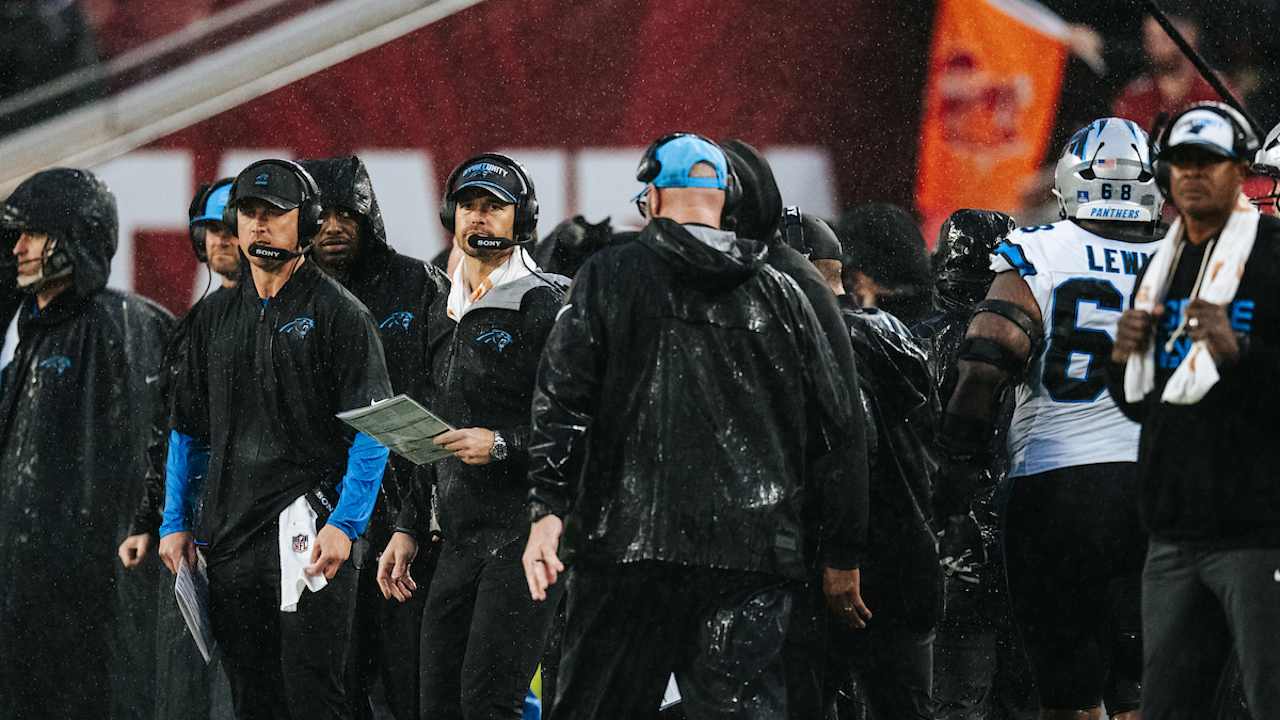 Featured image for Bucs stay alive in NFC South race with narrow win over Panthers