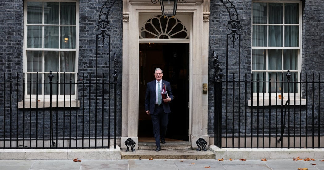 Featured image for UK Labour Leader Keir Starmer Faces Growing Internal and External Challenges