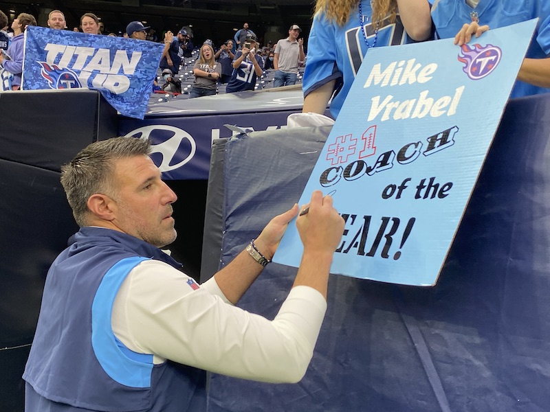 Featured image for Patriots Seek Revenge as Titans Host Homecoming