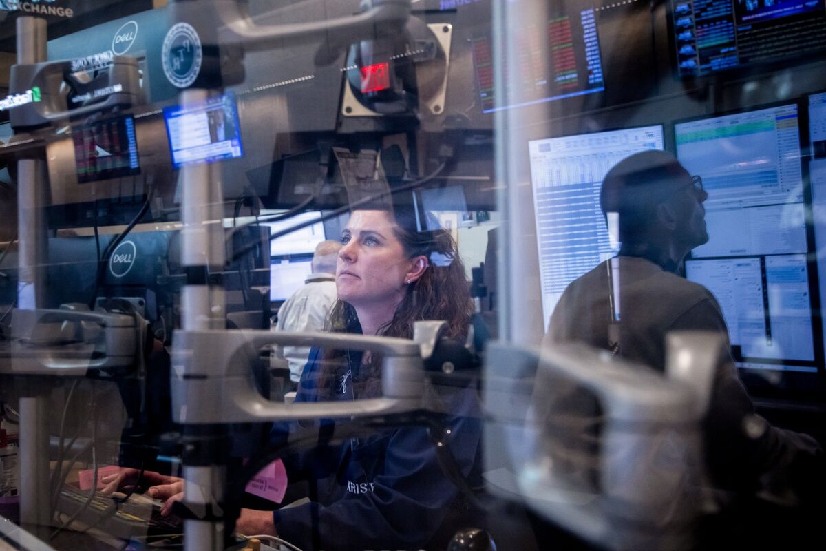 Featured image for Markets Drop as Trump Mulls Iran Action Amid Rising Tensions