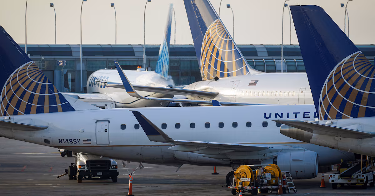 Featured image for United Airlines Soars to New Heights with Record Quarterly Earnings and Upgraded Full-Year Outlook