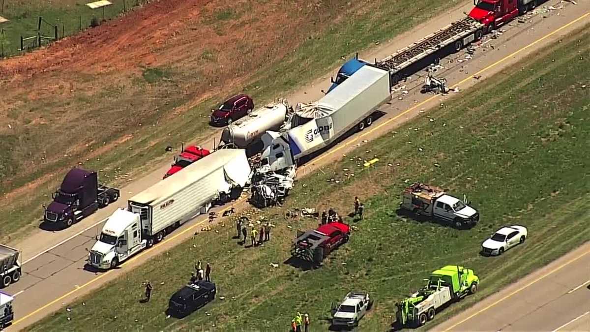 Featured image for Fatal 5-Truck Crash on I-35 Near Wynnewood, Oklahoma.
