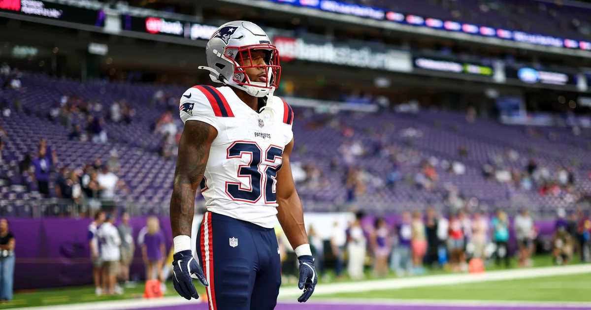 Featured image for Patriots' Preseason Highlights: Henderson Shines, Offense Impresses