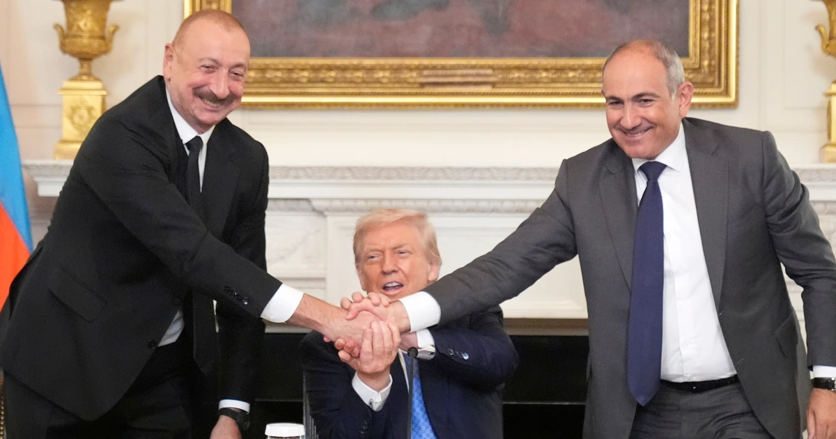 Featured image for Armenia and Azerbaijan Leaders Sign Peace Deal at White House Summit