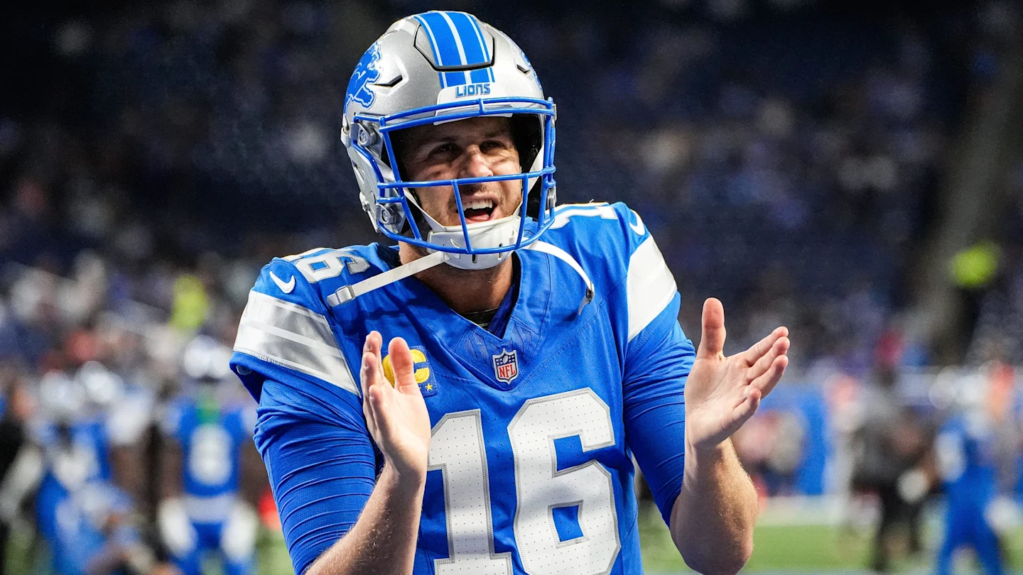 Featured image for Week 7 Fantasy Football Insights: Top QBs, Matchups, Sleepers, and Trade Tips