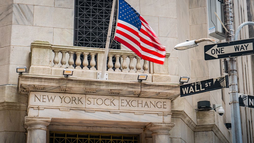 Featured image for Wall Street Concerns Grow as Major Stocks Drop and AI Valuations Come Under Scrutiny