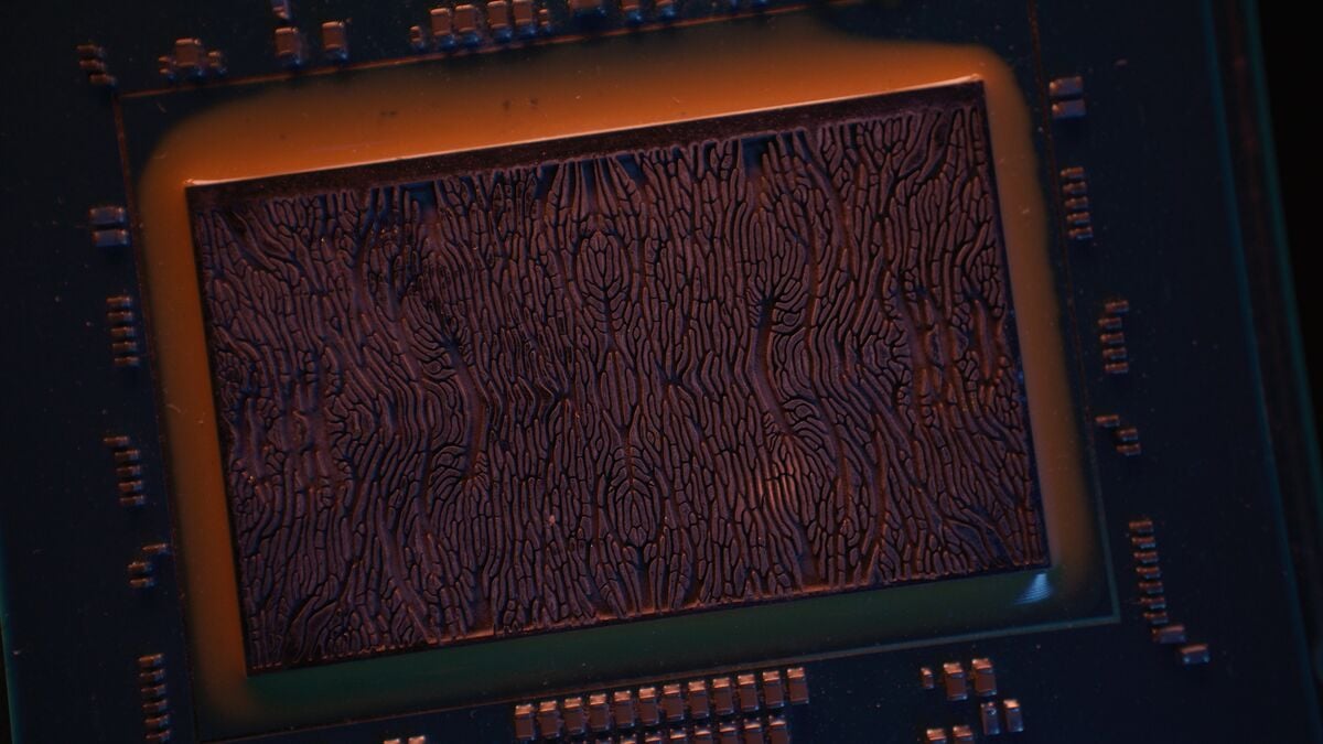 Featured image for Microsoft Develops Microfluidic Cooling Tech for AI Chips