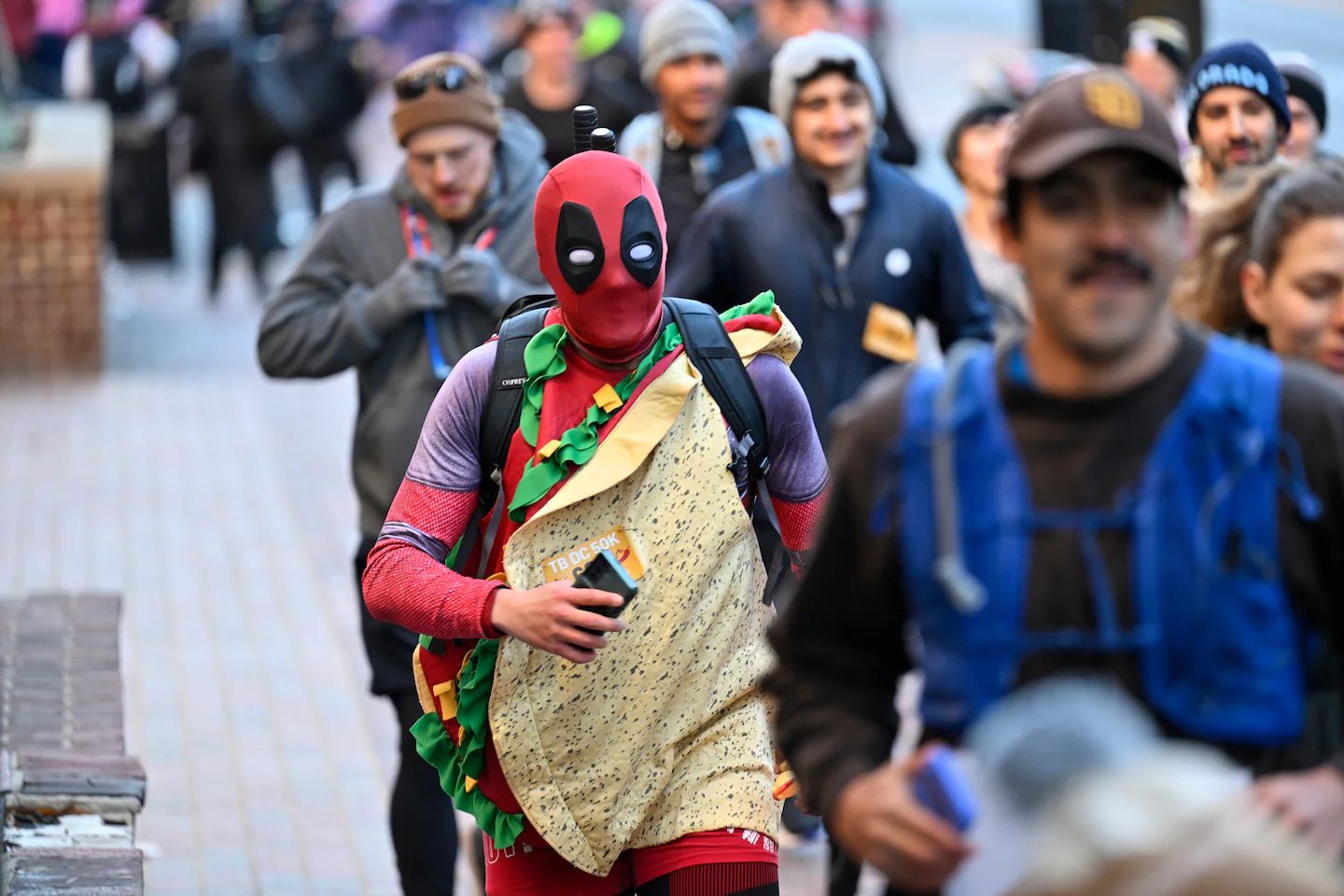 Featured image for Ultramarathoners Conquer 31 Miles with Nine Taco Bell Stops