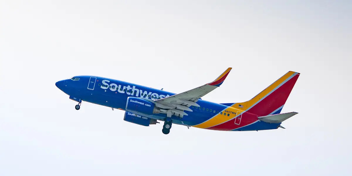 Featured image for Investigations launched after near collision between Southwest plane and private jet at San Diego International Airport