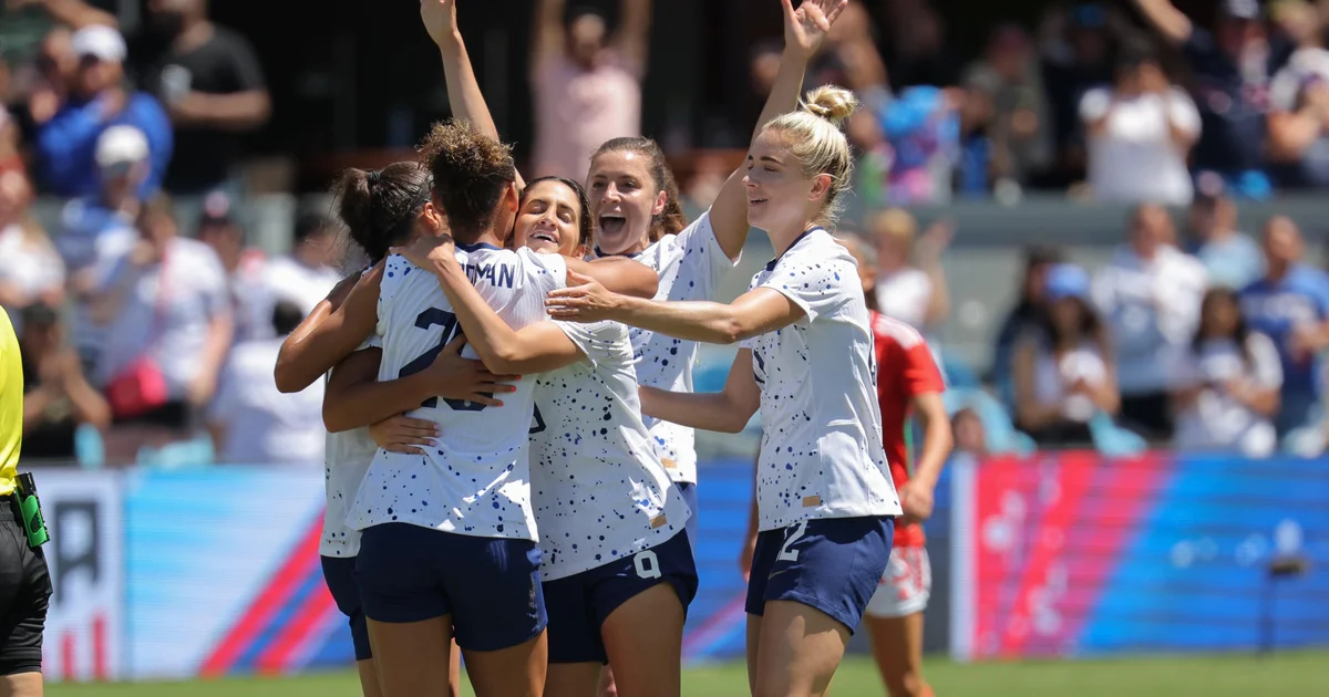 Featured image for "USWNT's Quest for Third Straight Title: Players to Watch at the 2023 Women's World Cup"