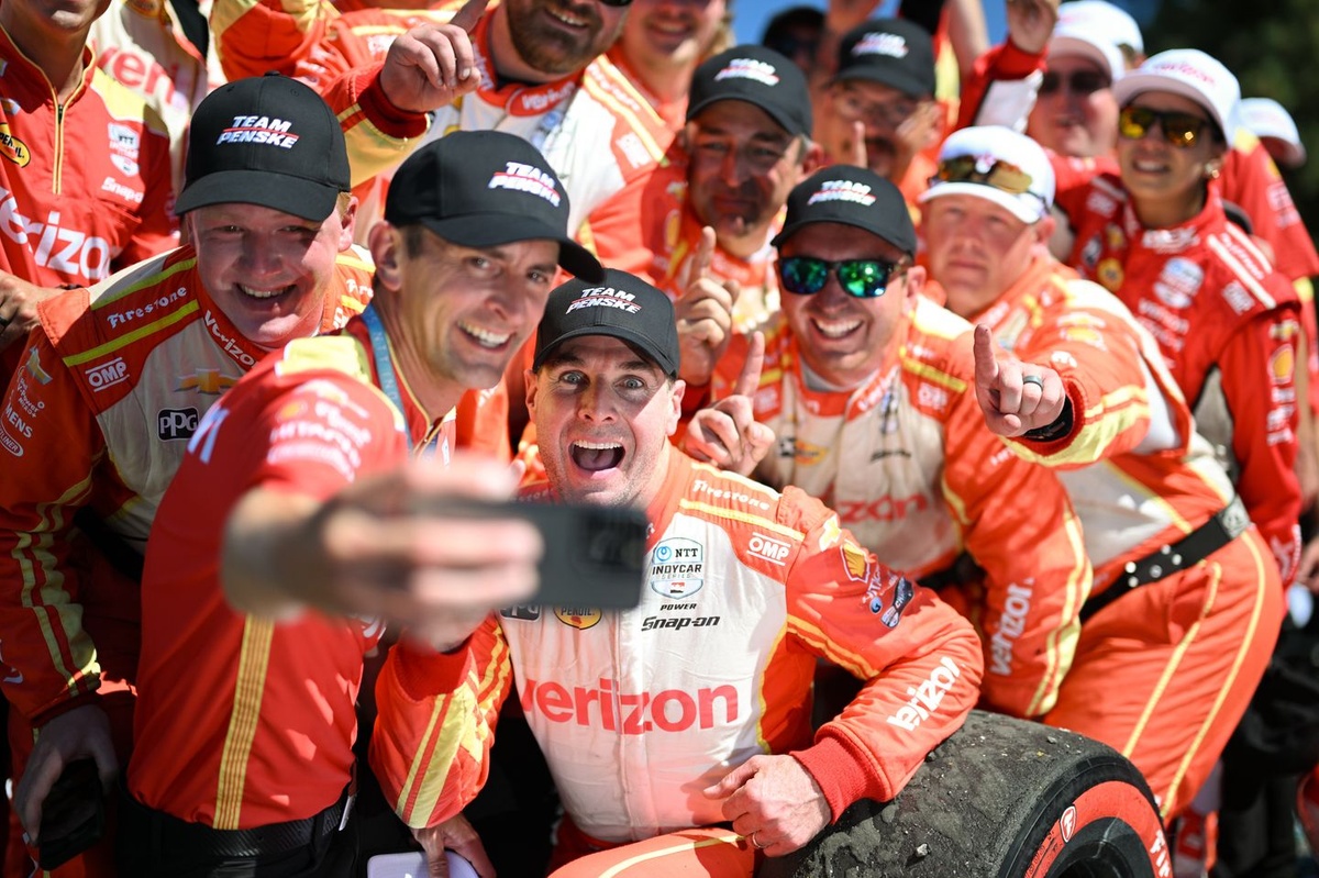 Featured image for Alex Palou Clinches Fourth IndyCar Title at Portland Showdown