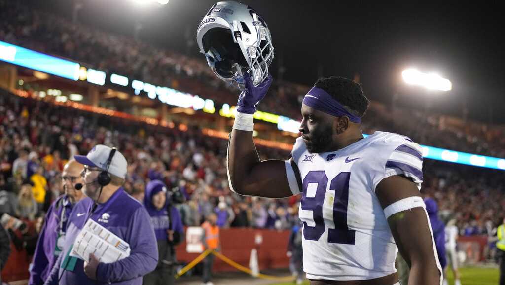 Featured image for Chiefs add defensive end Felix Anudike-Uzomah in first round of NFL Draft.