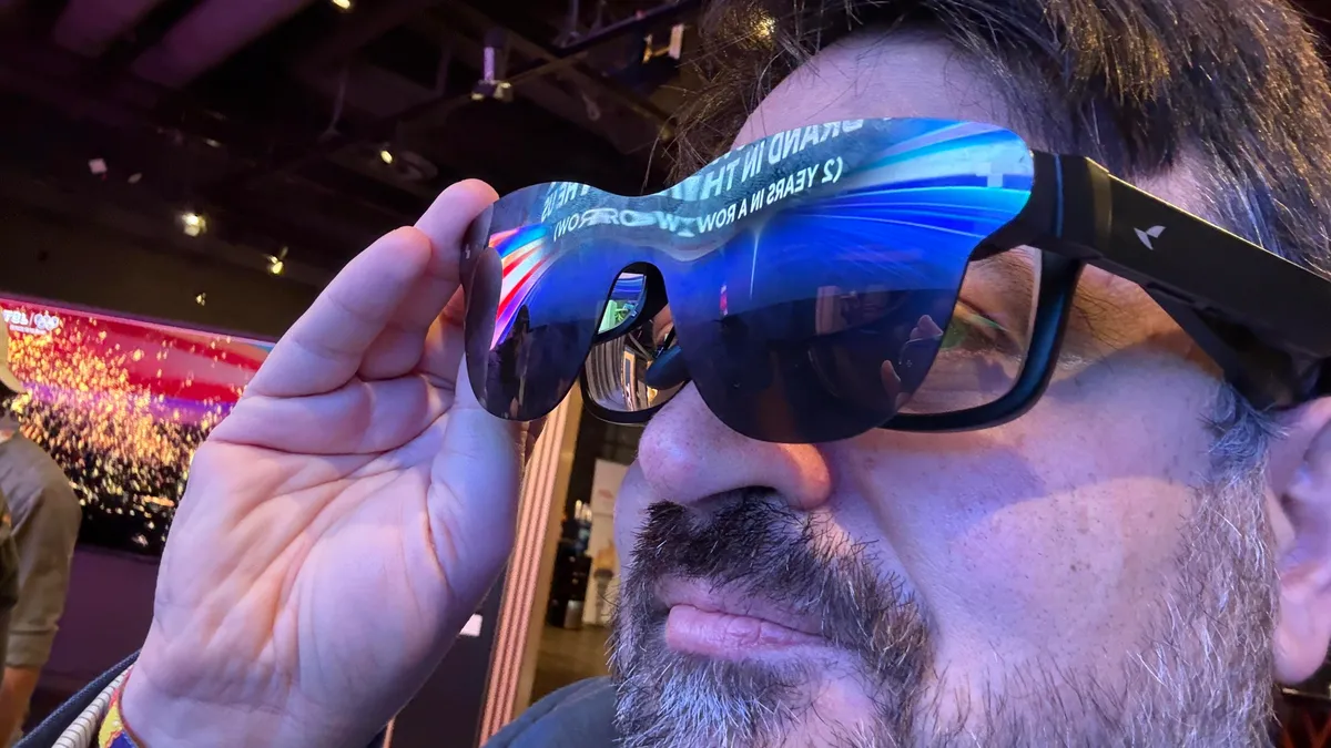 Featured image for TCL Unveils HDR-Enabled Display Glasses with Vivid View