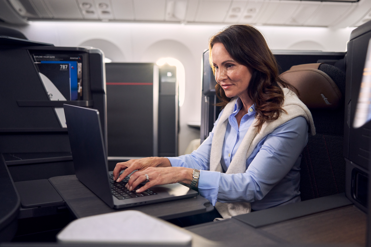 Featured image for American Airlines launches widespread free Wi-Fi for all passengers