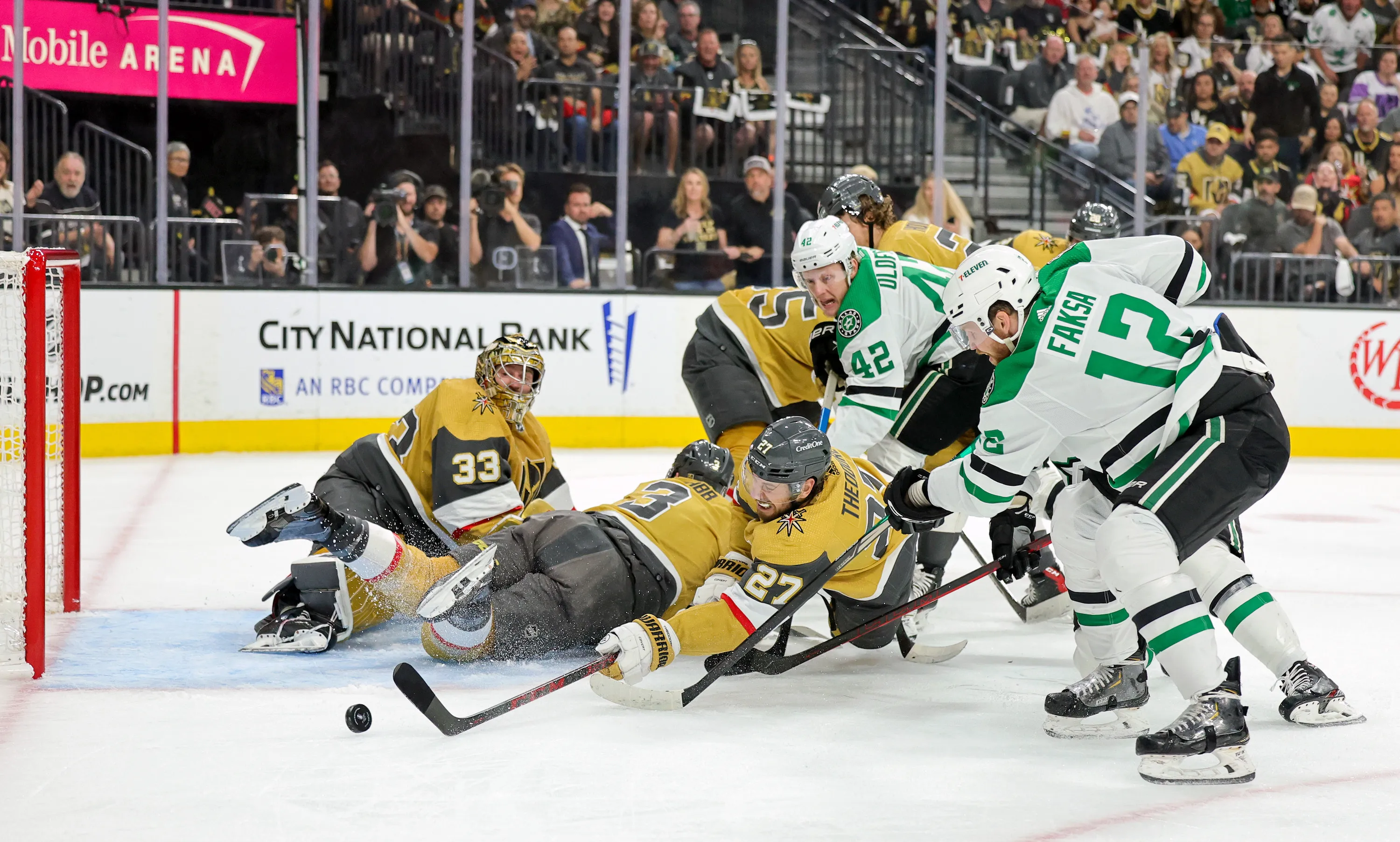 Featured image for Dallas Stars' Desperation Leads to Victory in Western Conference Final Game 5