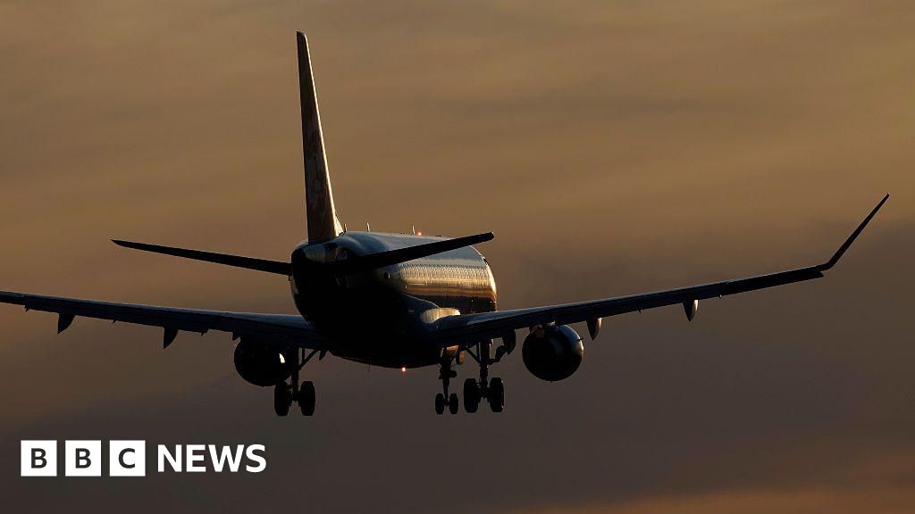 Featured image for Airline pilots execute aggressive maneuvers to avoid military aircraft collisions