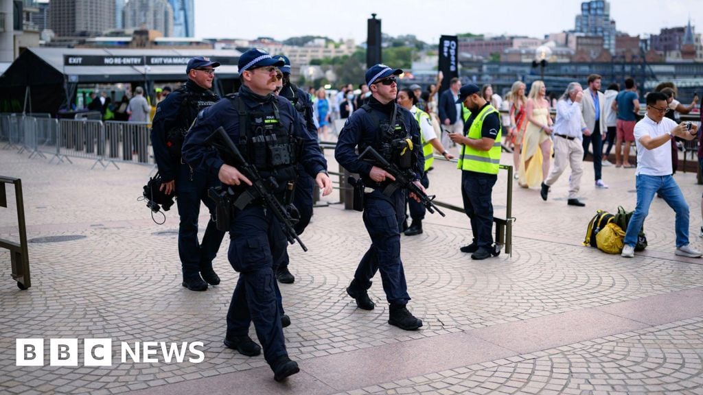 Featured image for Sydney NYE Celebrations Under Heavy Security After Bondi Attack