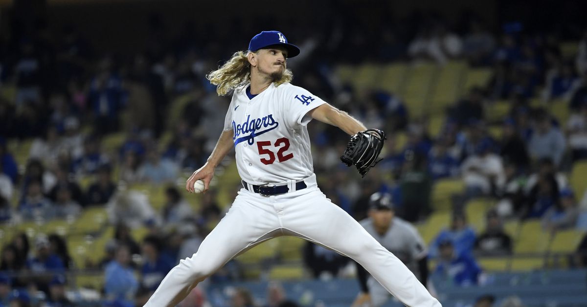 Dodgers edge out Twins in dramatic extra-inning win.