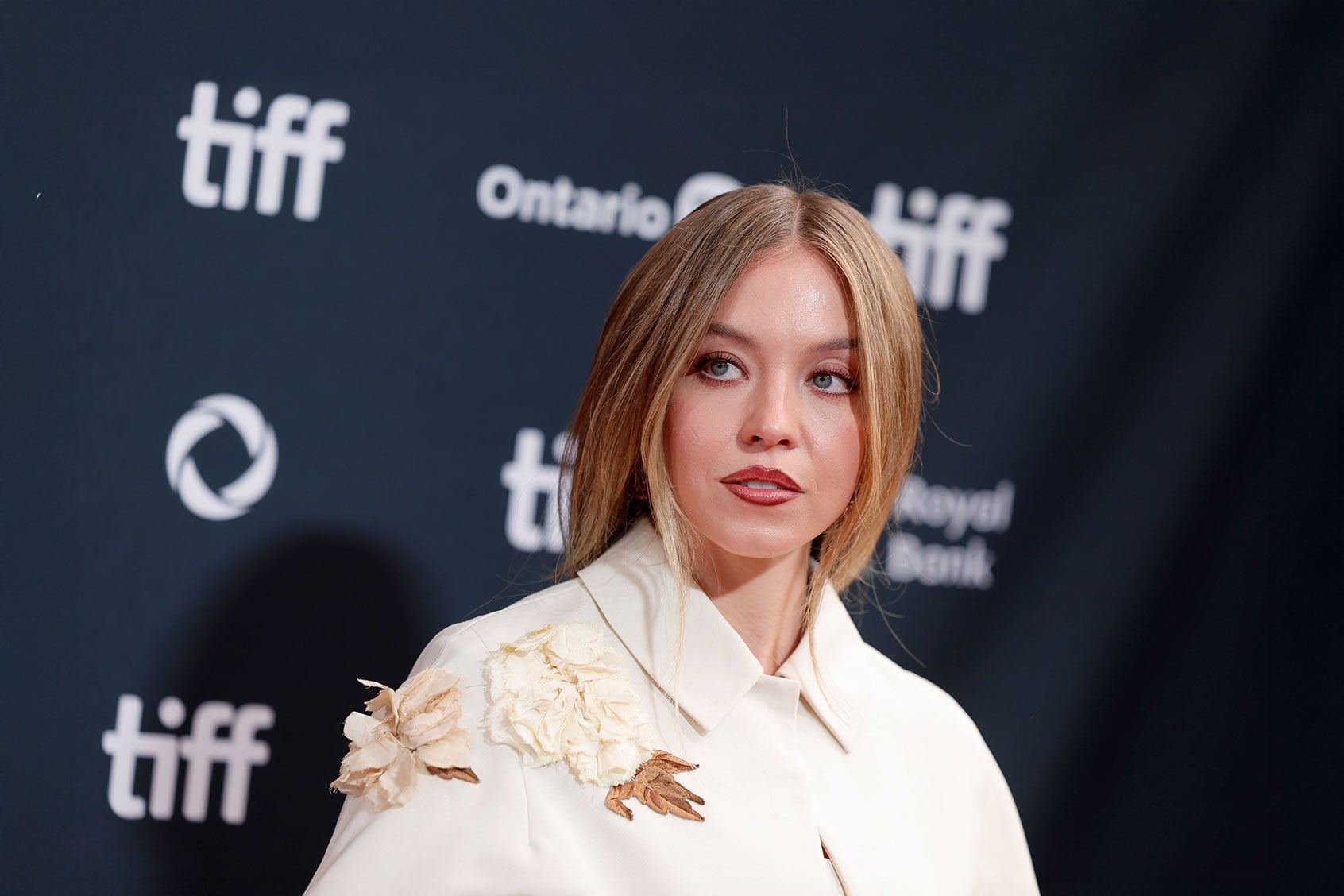Featured image for Sydney Sweeney's Political Affiliation Sparks Public Debate