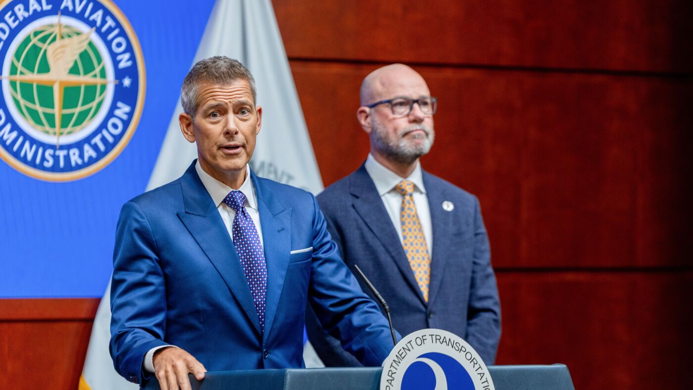 Featured image for FAA to Cut Flights at Multiple Airports Amid Government Shutdown