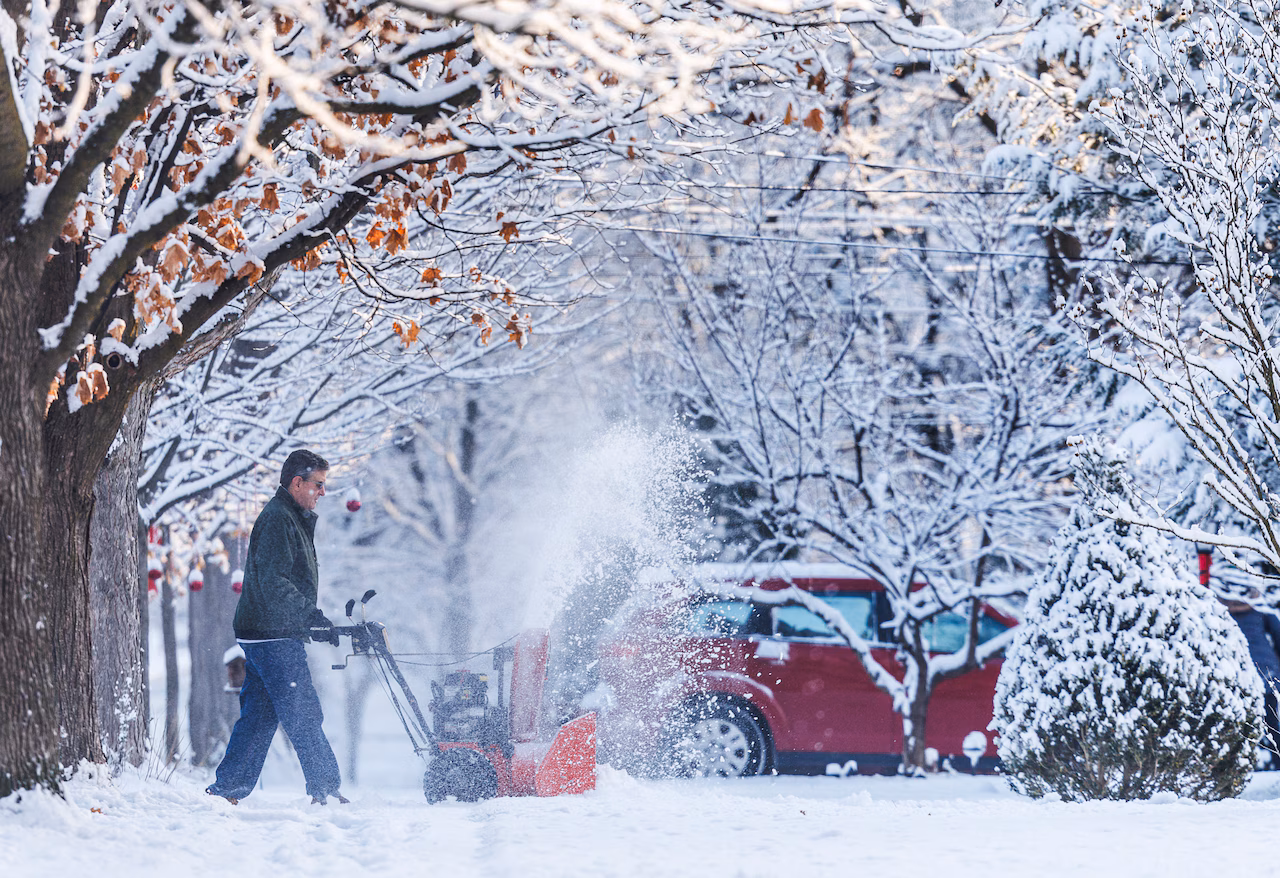 Featured image for New York braces for major winter storm with heavy snow, ice, and travel disruptions