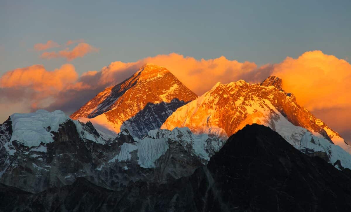 Featured image for Inner Earth Structure May Explain Himalayas' Persistence