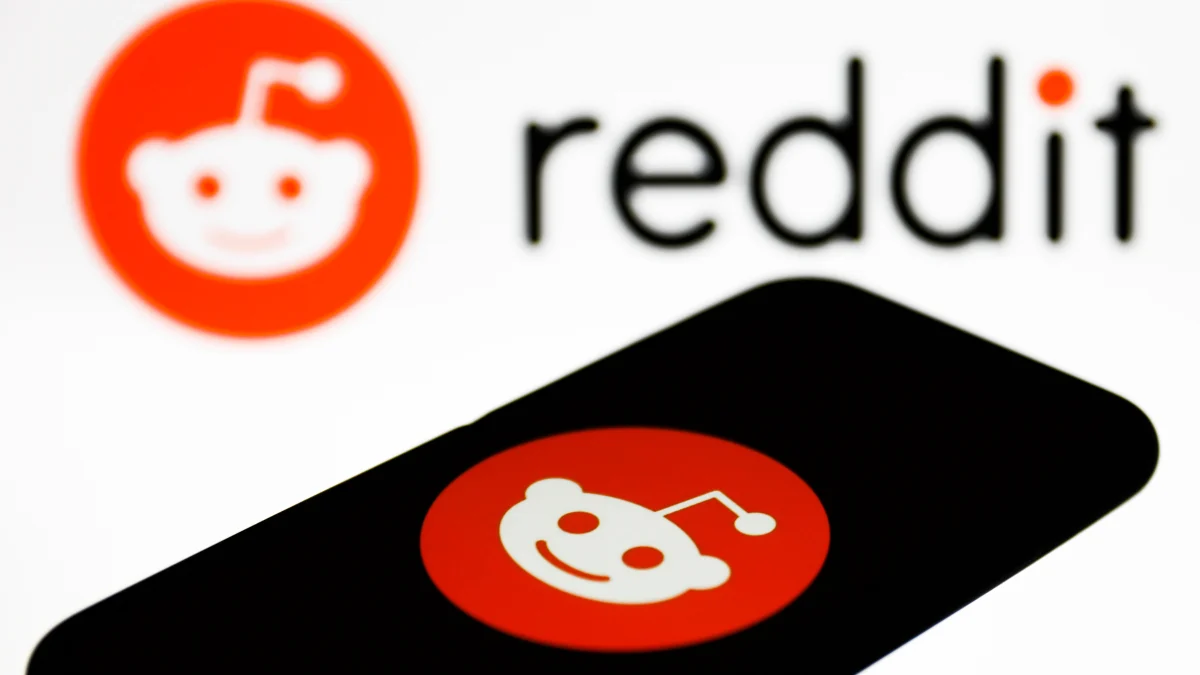 Featured image for Reddit API Dispute Forces Shutdown of Popular Apollo App